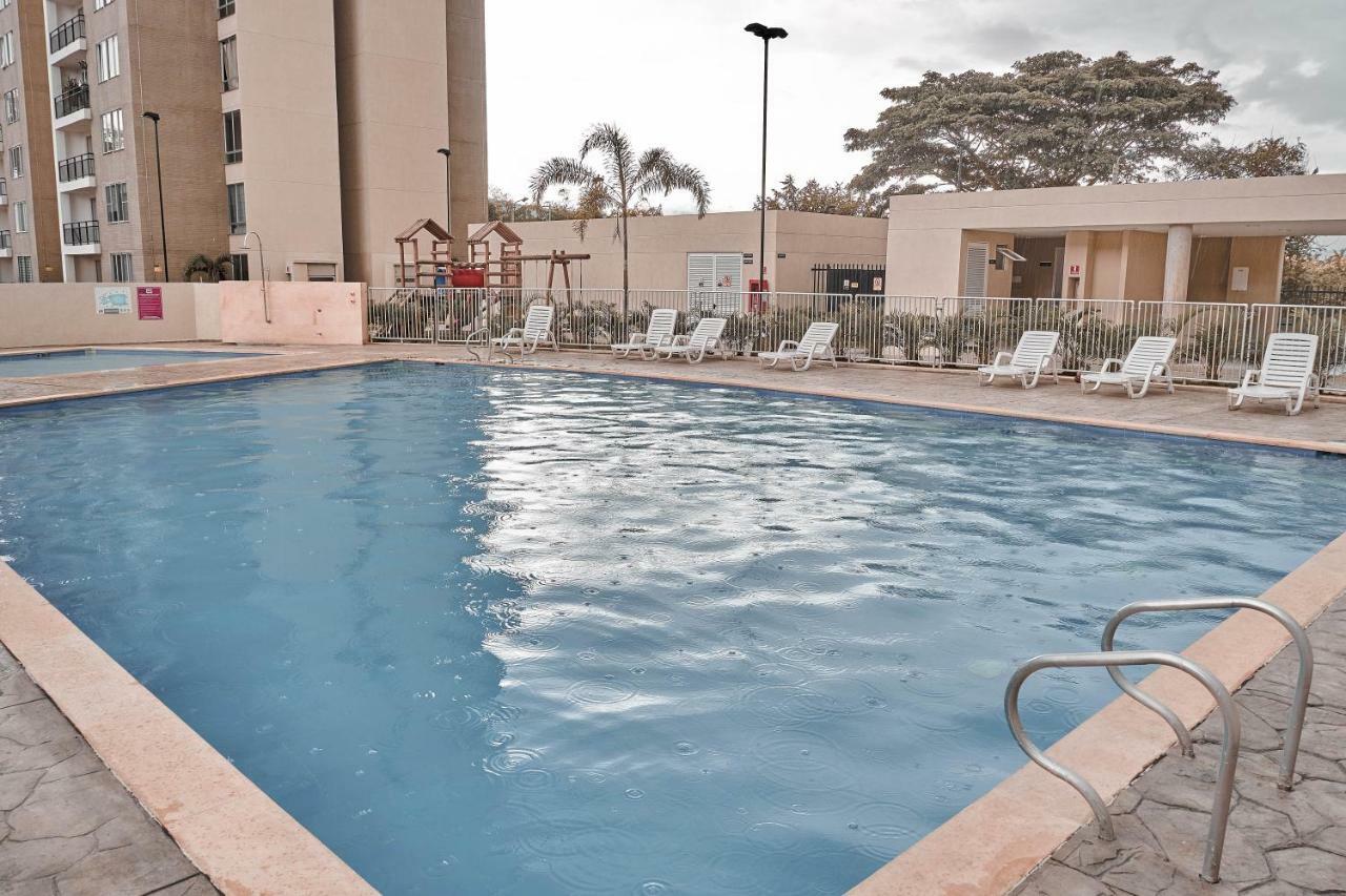 Apartamentos En El Sur De Cali, Parqueadero Propio, Piscina, Wifi エクステリア 写真